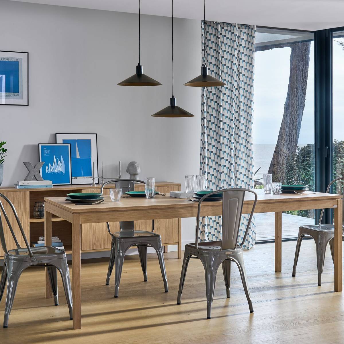 Table à manger rectangulaire décor bois 8 personnes Simon Table à manger rectangulaire décor bois 8 personnes Simon