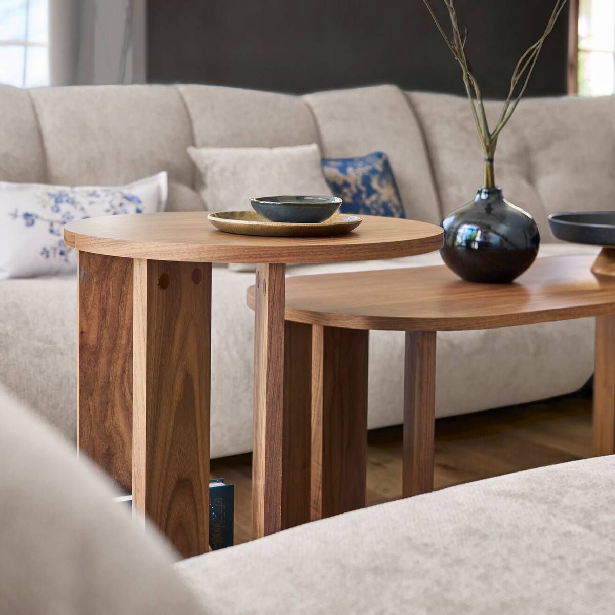 Canapé d'angle modulable tissu avec pouf Benny Canapé d'angle modulable tissu avec pouf Benny