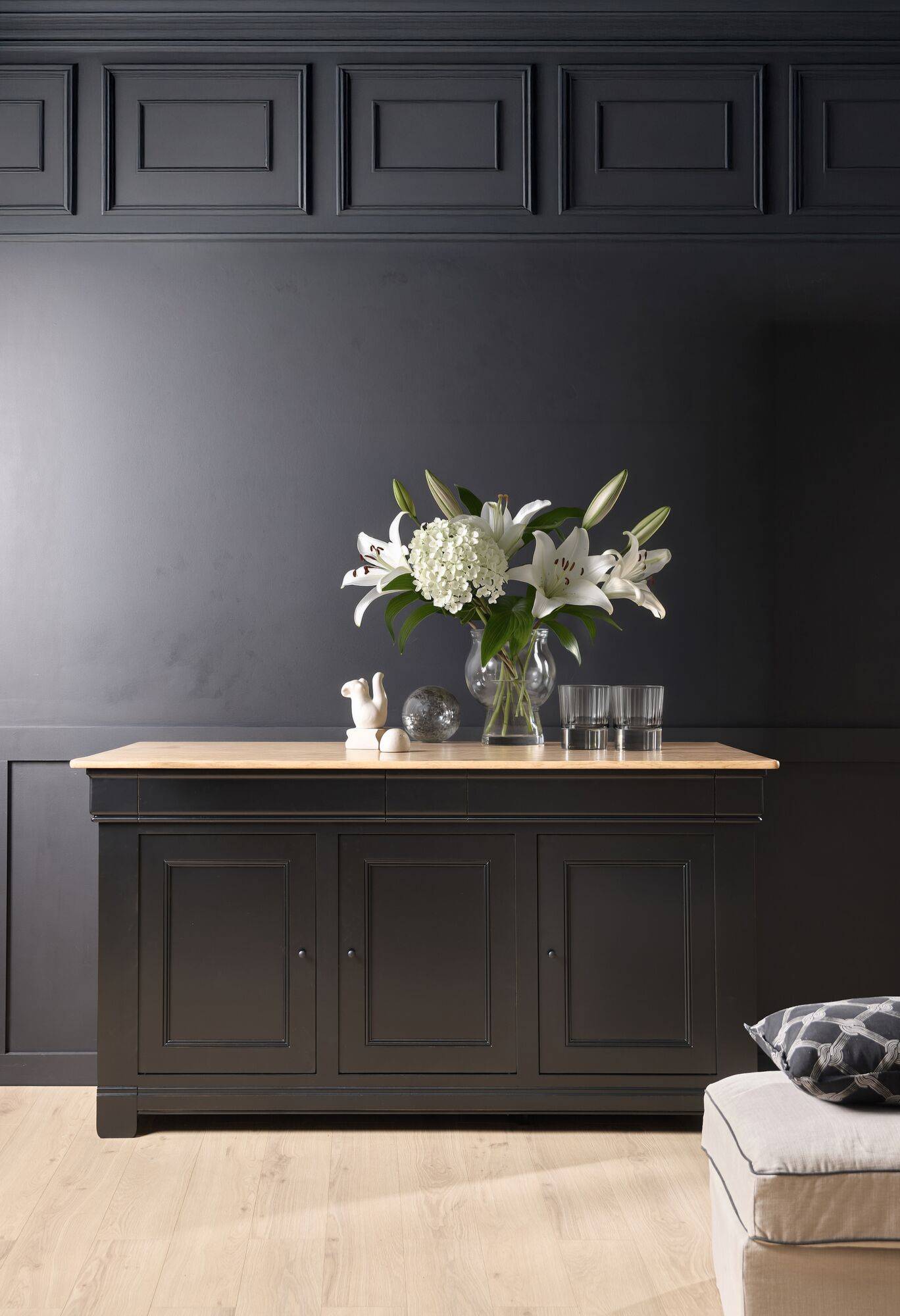 Buffet bois massif 3 portes 3 tiroirs Embellie - Image 1