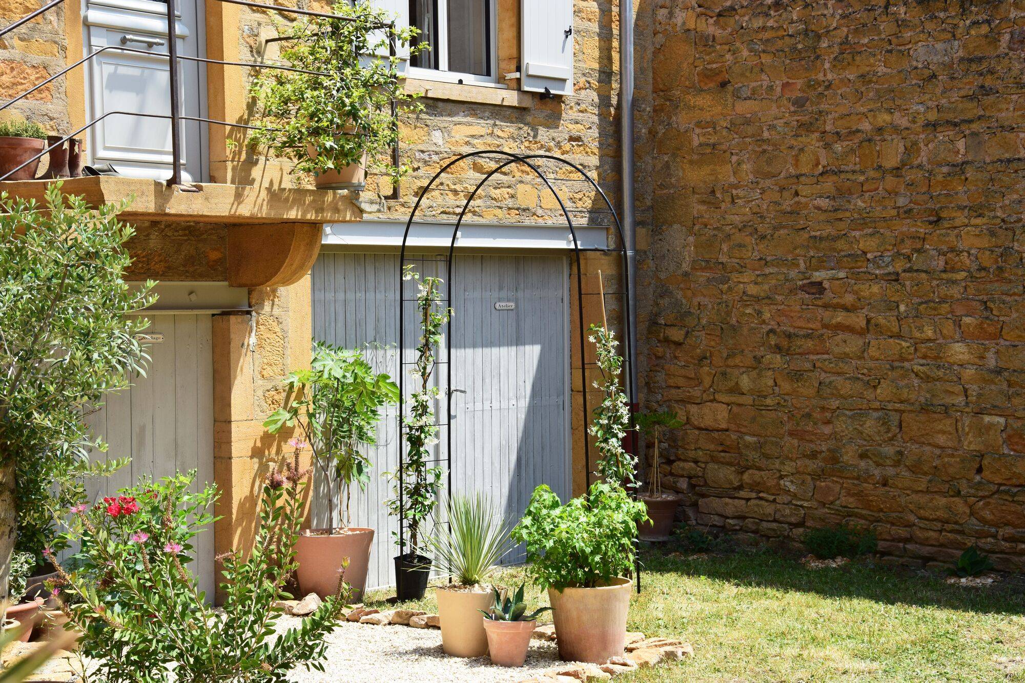 Arche de jardin en métal noir 130x40x250 Vitrail