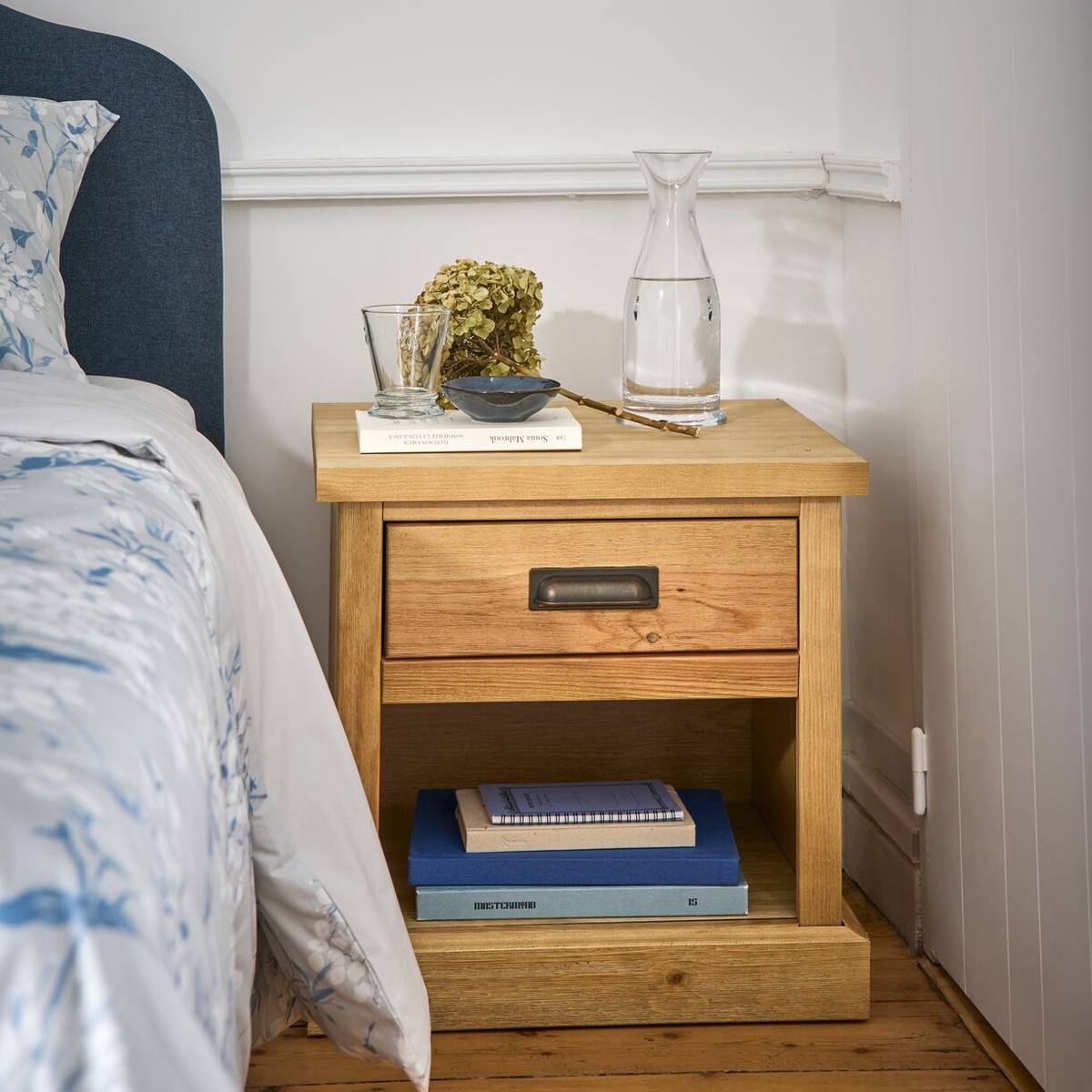 Table de chevet 1 tiroir Indra Table de chevet 1 tiroir Indra