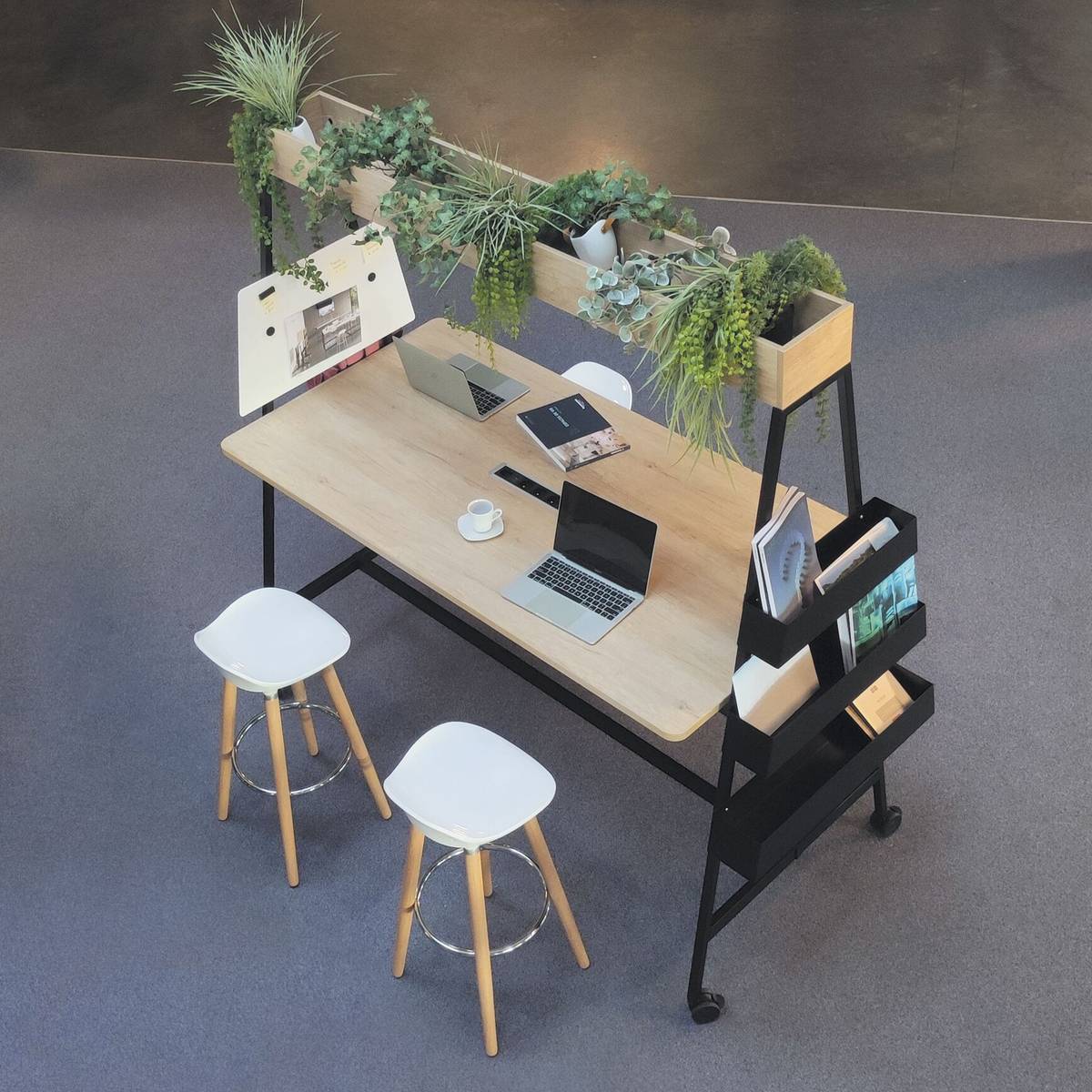 Table de travail collaborative mobile Alto Table de travail collaborative mobile Alto