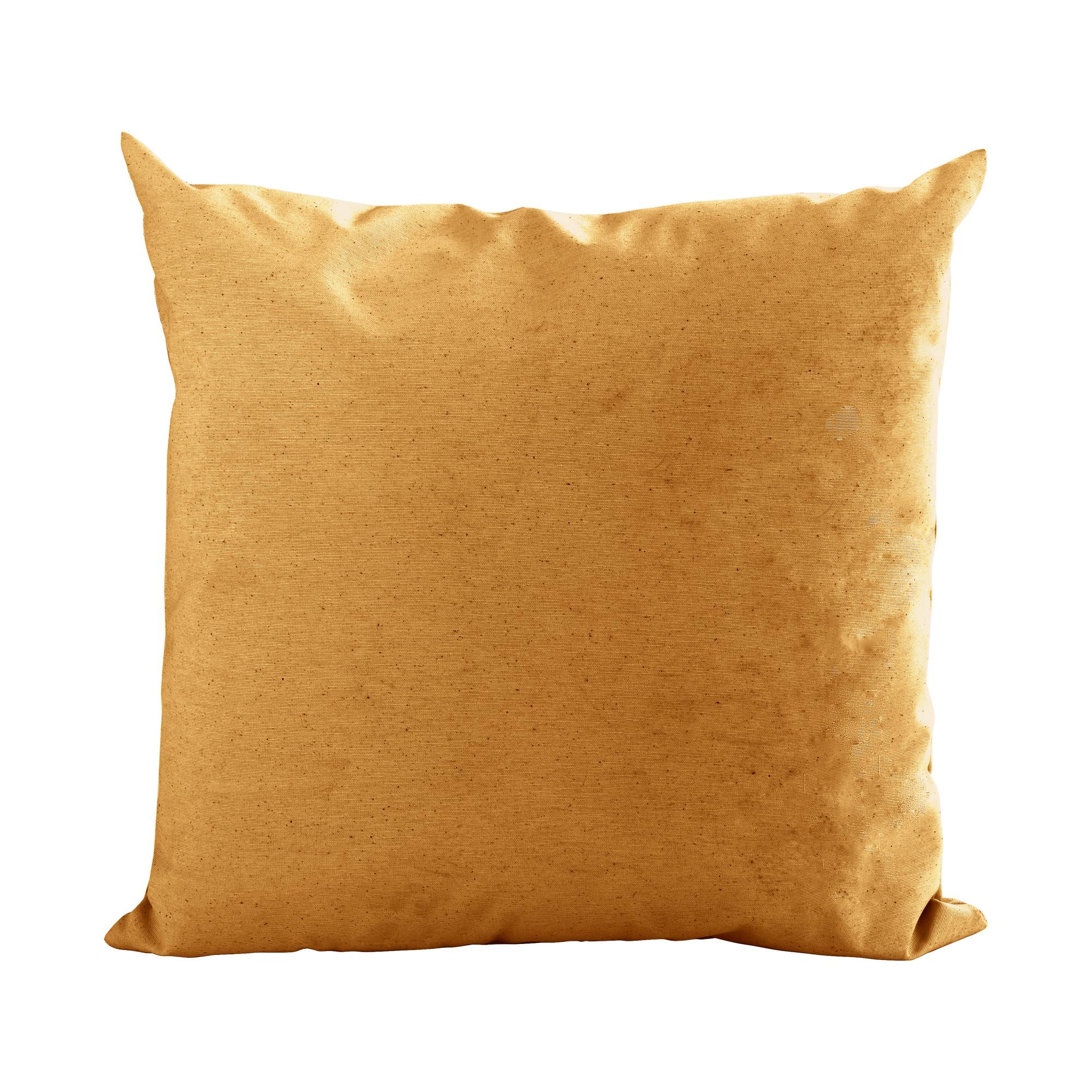 Et si vous apportiez un peu de style à votre extérieur ? Pasde problèmes, nous avons la solution avec le Coussin d'Extérieur de lacollection Heva.Conçue dans la région de Valence en Espagne, la collectionHeva vous offre tout une palette de coloris pour habiller votre salon dejardin. Ce coussin, fait pour l'extérieur, est déperlant, anti-UV,résistant au chlore et à l'eau de mer. Le tissu utilisé est recyclé à 95% et son garnissage est recyclé à 100 % grâce aux chutes de mousse qu'ilcomporte.Le coussin de la collection Heva apporte une touche de styleet de confort à votre salon de jardin. Le large assortiment de couleurvient vous offrir une multitude de possibilité. Que vous souhaitiez créer uncoin lecture cosy ou un espace détente modulable pour vos soirées entre amis,nos coussins s'adaptent parfaitement à vos besoins.Alors n'hésitez plus et prenez place dans votre nouvel havrede paix signé Camif.