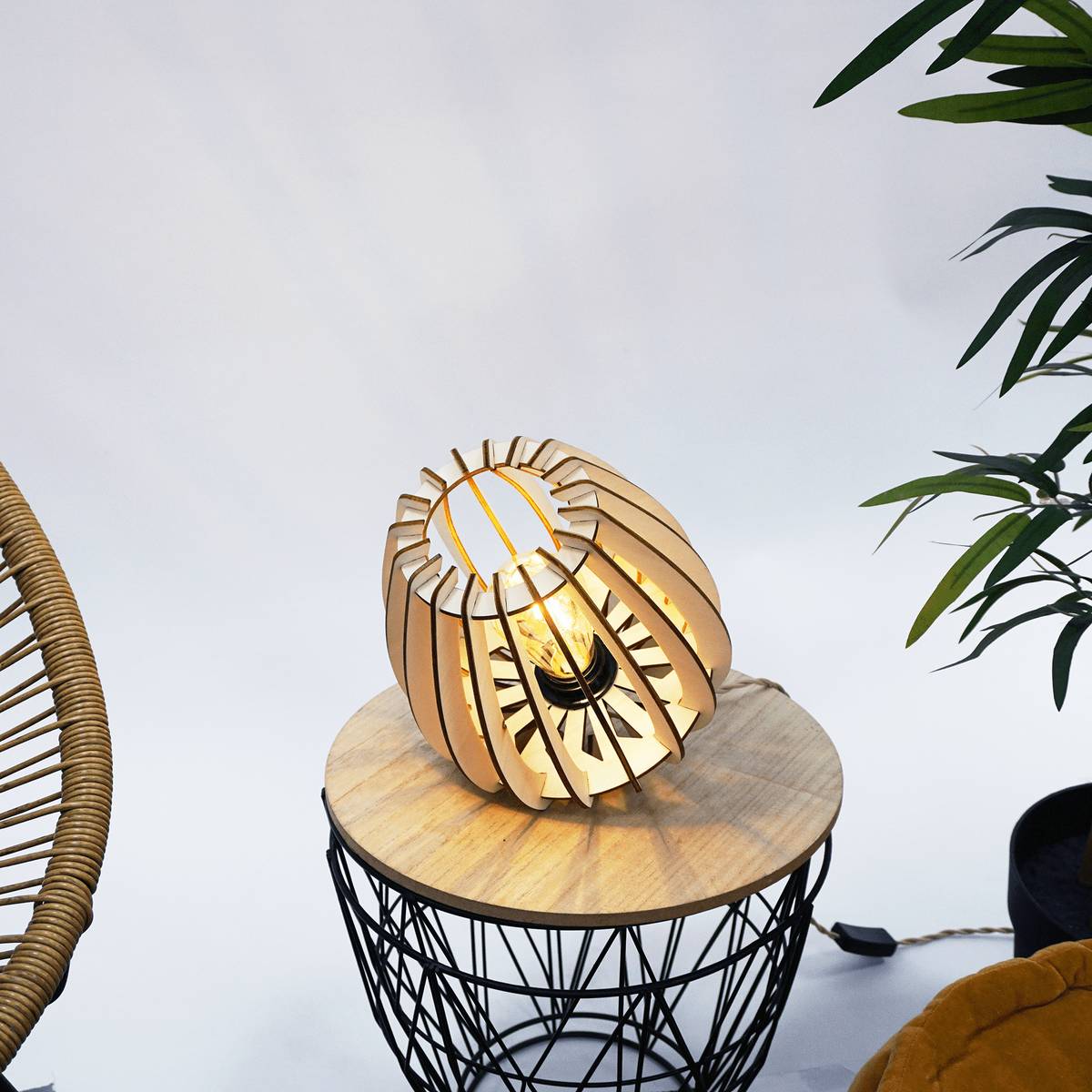 Lampe à poser Atome Lampe à poser Atome