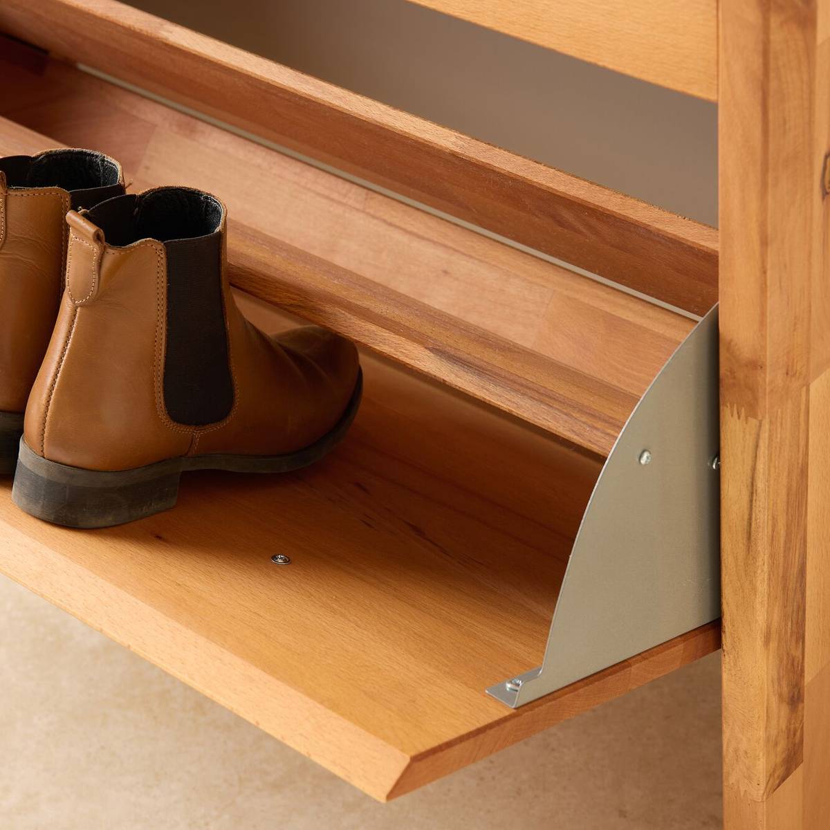 Meuble à chaussures bois massif 3 tiroirs Cyriel Meuble à chaussures bois massif 3 tiroirs Cyriel