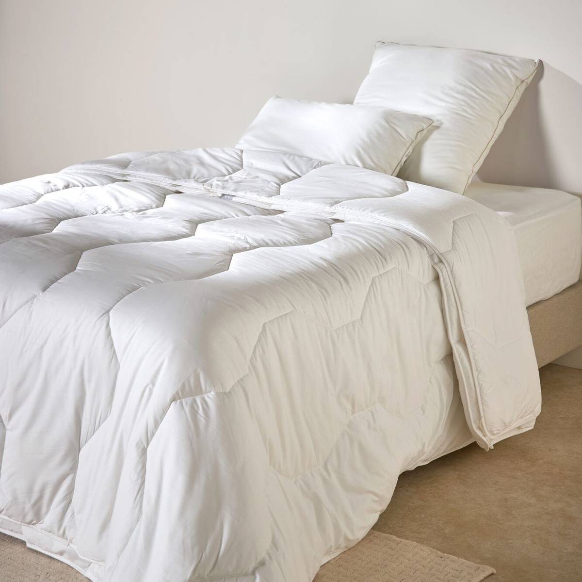 Couette 4 saisons anti-acariens phytocare Louna Couette 4 saisons anti-acariens phytocare Louna